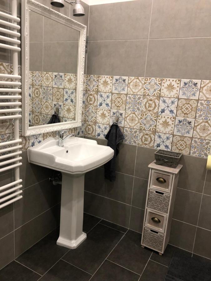 Katus Apartman Apartment Eger Exterior photo