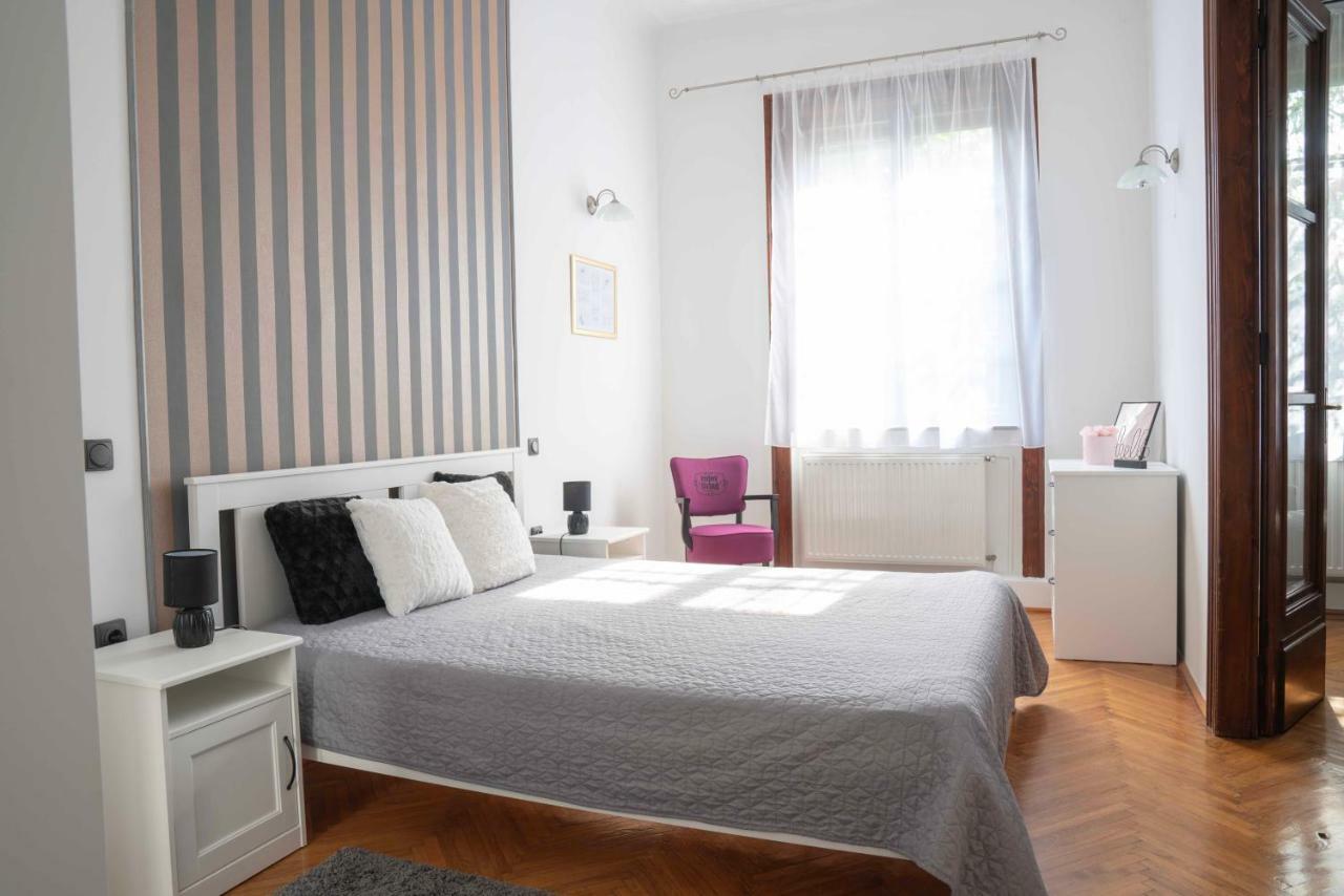 Katus Apartman Apartment Eger Exterior photo
