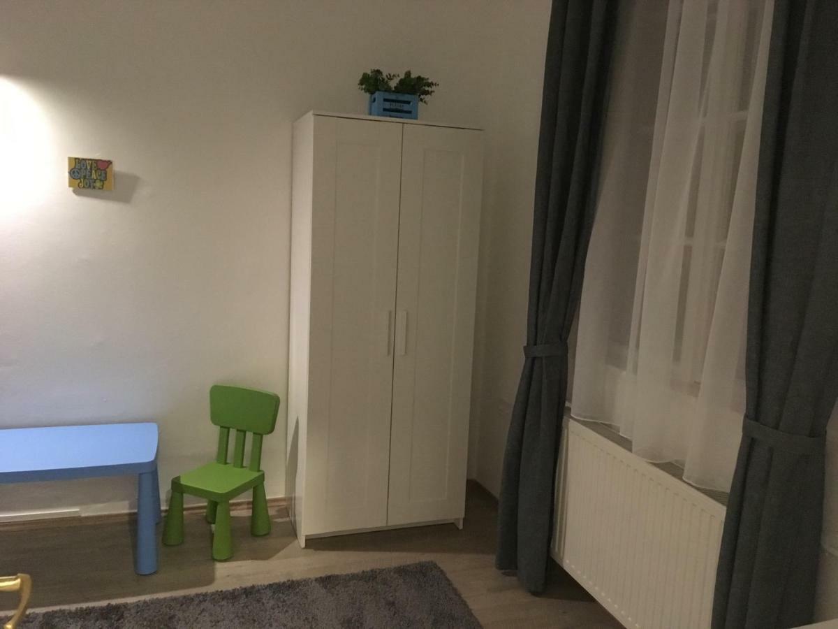 Katus Apartman Apartment Eger Exterior photo